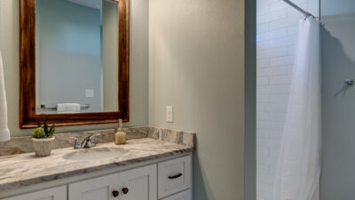 2nd Floor NE Bath