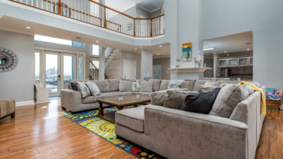 Tidal Wave Large Living Room Waterfront