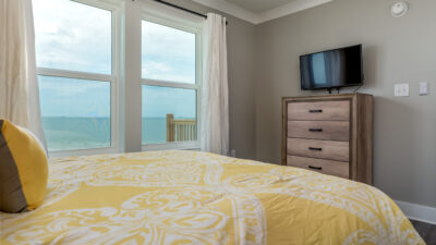 2nd Floor Queen Bedroom Gulf side Island Time VI