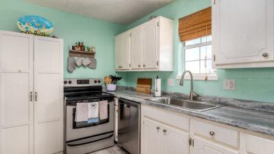 Fully Equipped Kitchen Dauphin Island