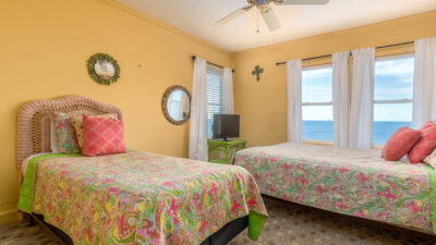 2nd Fl SE Oceanfront Bedroom