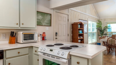 Fully Equipped Kitchen Bridgeview Cottage