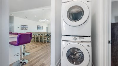 022 Purple Waves Laundry Room Vacation Home