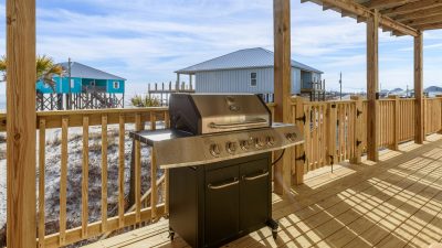 031 Coconut Breeze Elevated Covered Grill