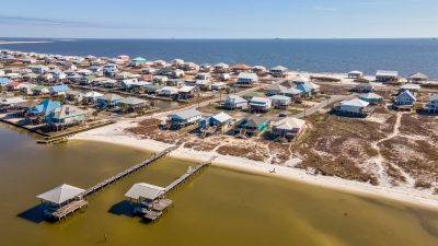 047 Cheles Bayside Cottage Pet Friendly Dauphin Island Vacation Rental