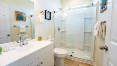 See View Haven NE Private Bathroom