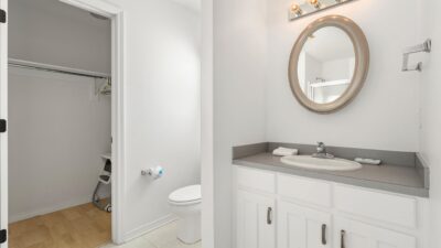 Treasure Island SE Private Bathroom with Closet